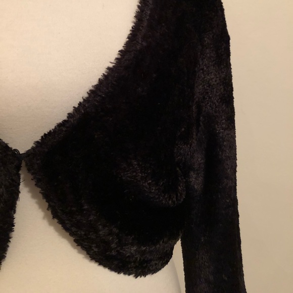 Nine West Black Cozy Fuzzy & Soft Sweater Shrug - Picture 9 of 9